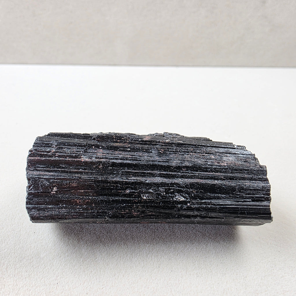 Turmalin Schörl +/- 0,239 kg 6,5x4x2 cm