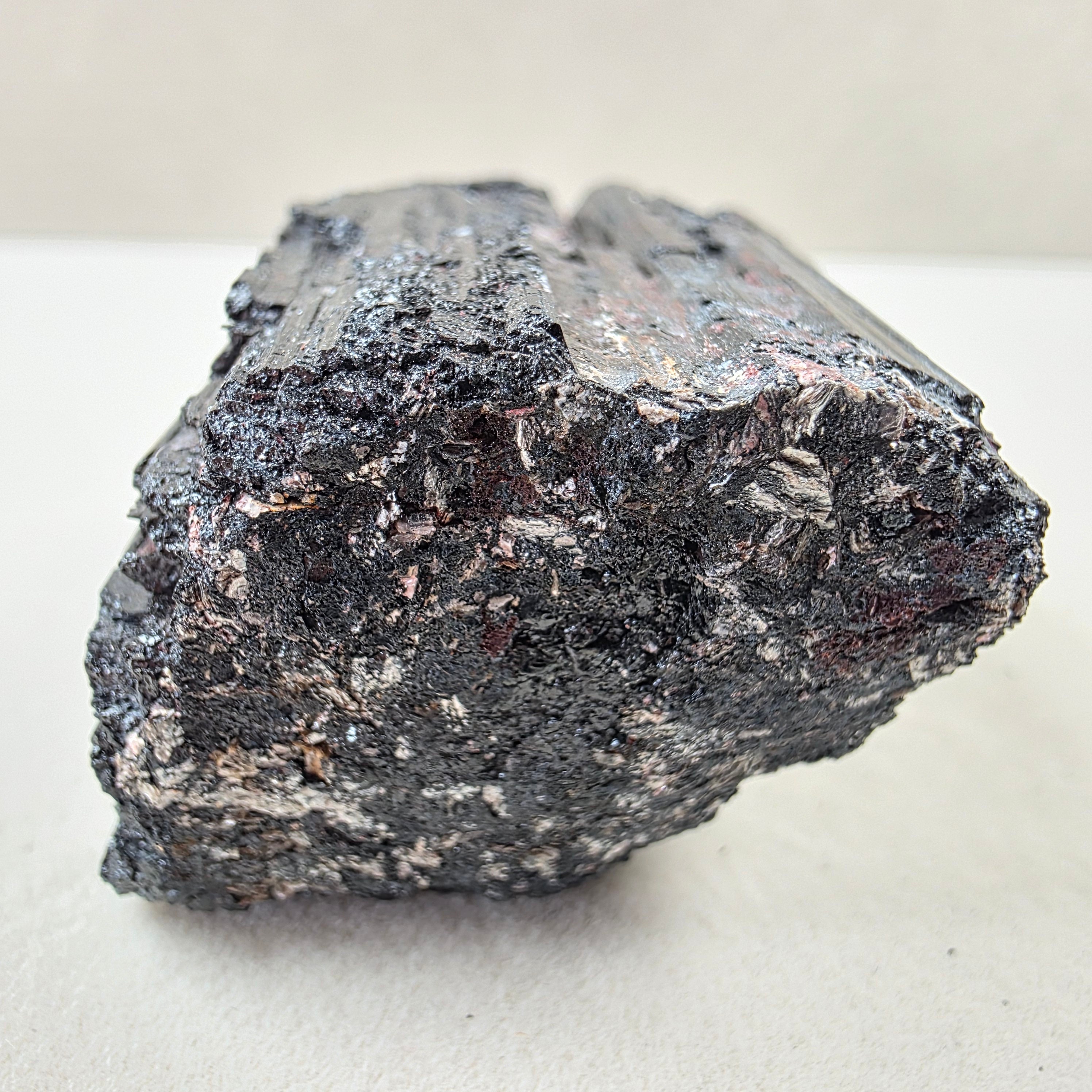 Turmalin Schörl +/- 0,147 kg 5,5x4x3 cm