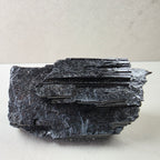 Turmalin Schörl +/- 0,127 kg 7x3,5x3 cm