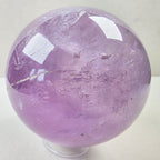 Amethyst Kugel +/- 0,645 kg Ø 8 cm