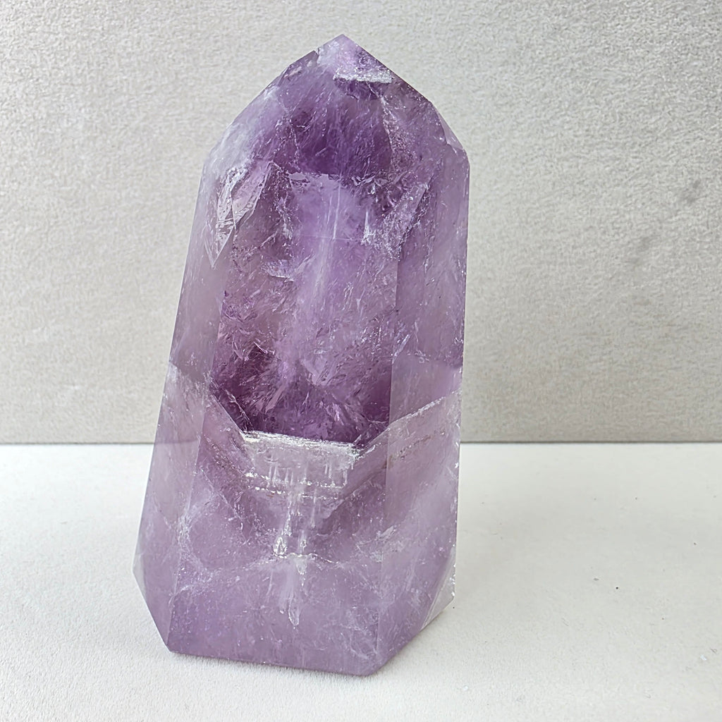 Amethyst +/- 0,270 kg 9,5x5,5x4,5 cm