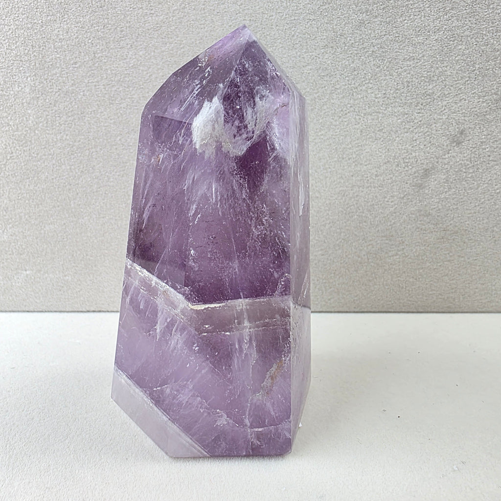 Amethyst +/- 0,270 kg 9,5x5,5x4,5 cm