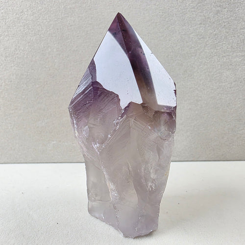 Amethyst +/- 0,168 kg 9x4,5x4 cm
