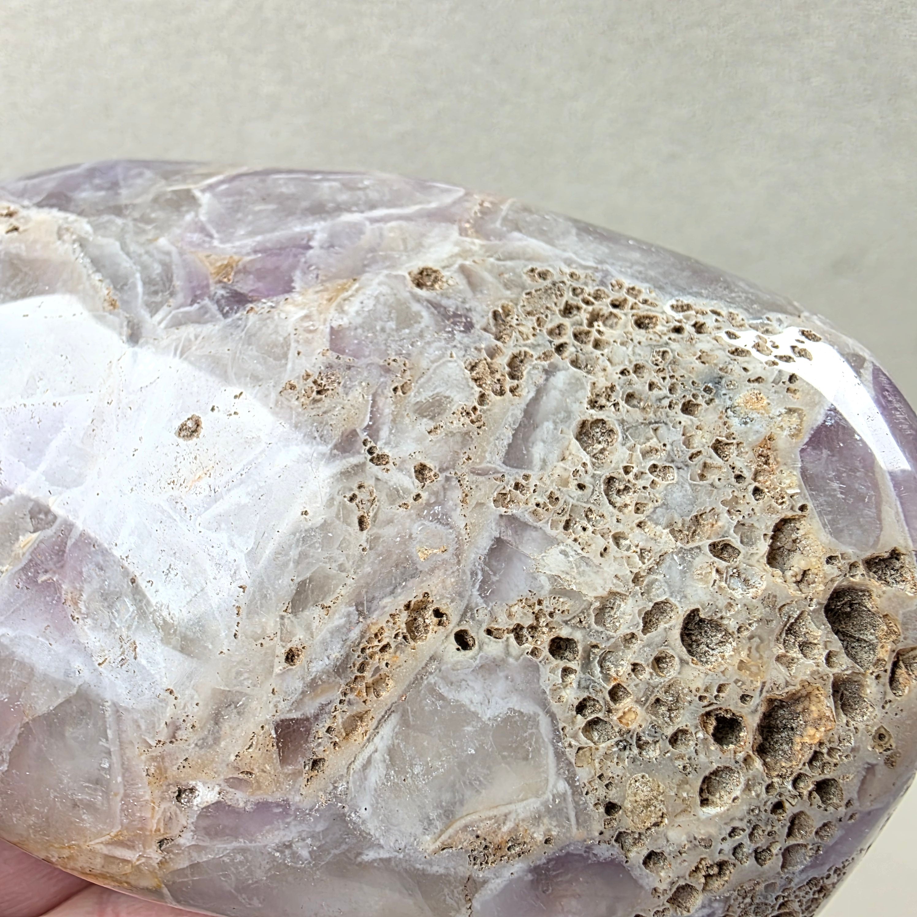 Amethyst Chevron +/- 0,988 kg 13,5x8x5,5 cm