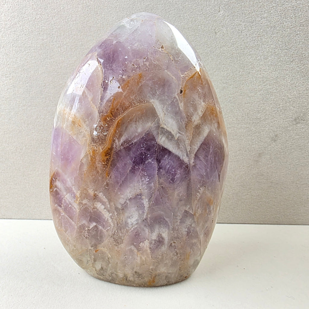 Amethyst Chevron +/- 0,869 kg 13x9x5 cm