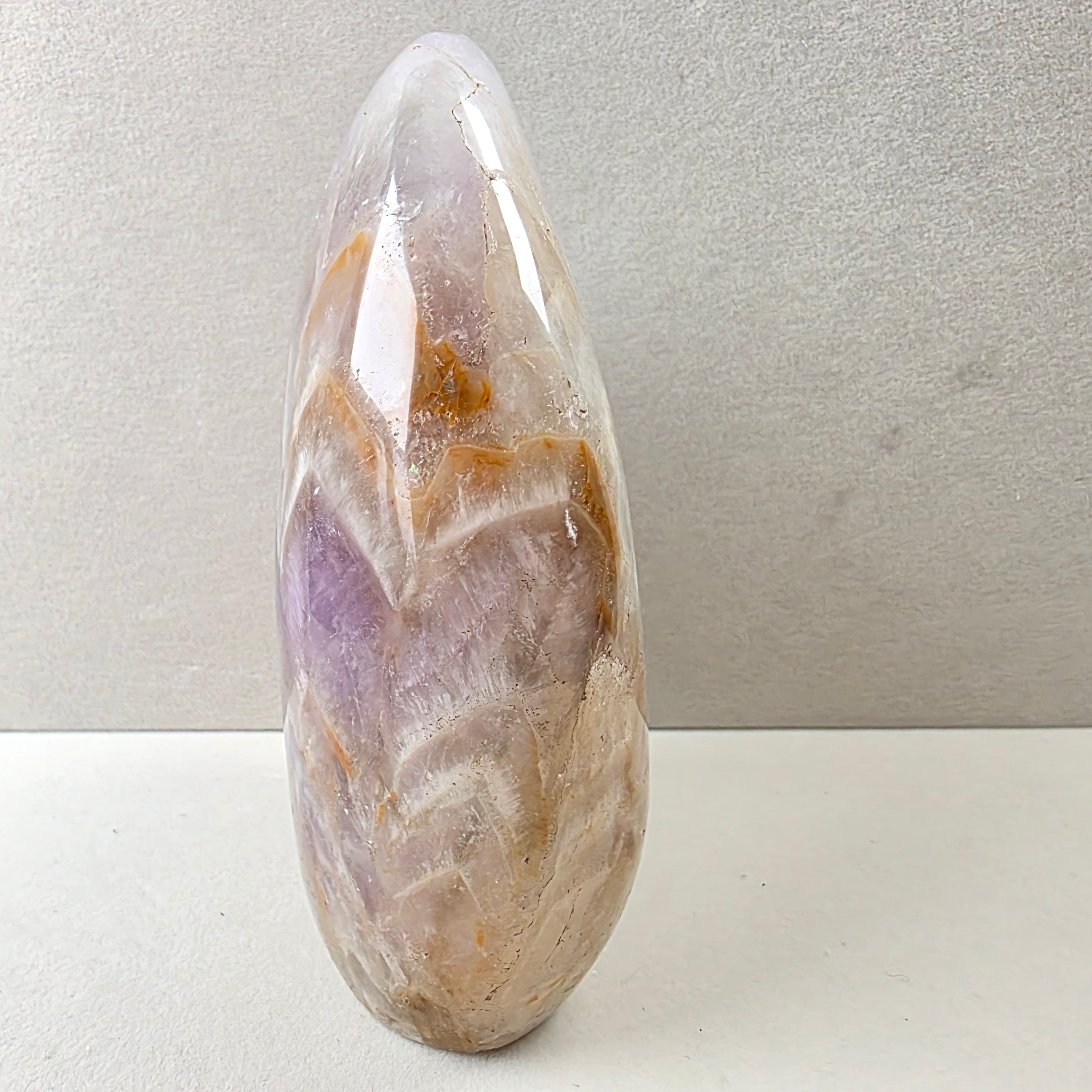 Amethyst Chevron +/- 0,869 kg 13x9x5 cm