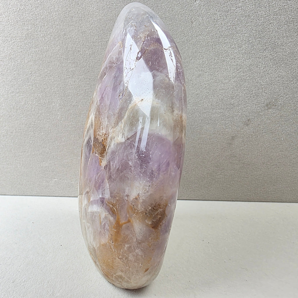 Amethyst Chevron +/- 0,869 kg 13x9x5 cm