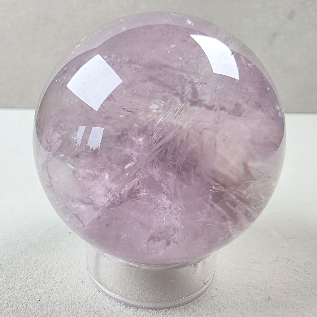 Amethyst Kugel +/- 0,168 kg Ø 5 cm
