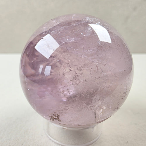 Amethyst Kugel +/- 0,168 kg Ø 5 cm