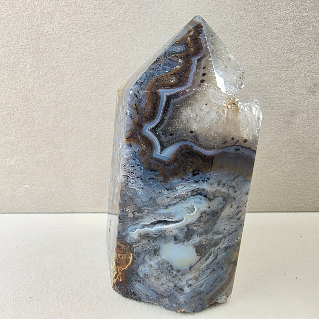 Calcedon blau +/- 0,336 kg 9x5,5x4 cm