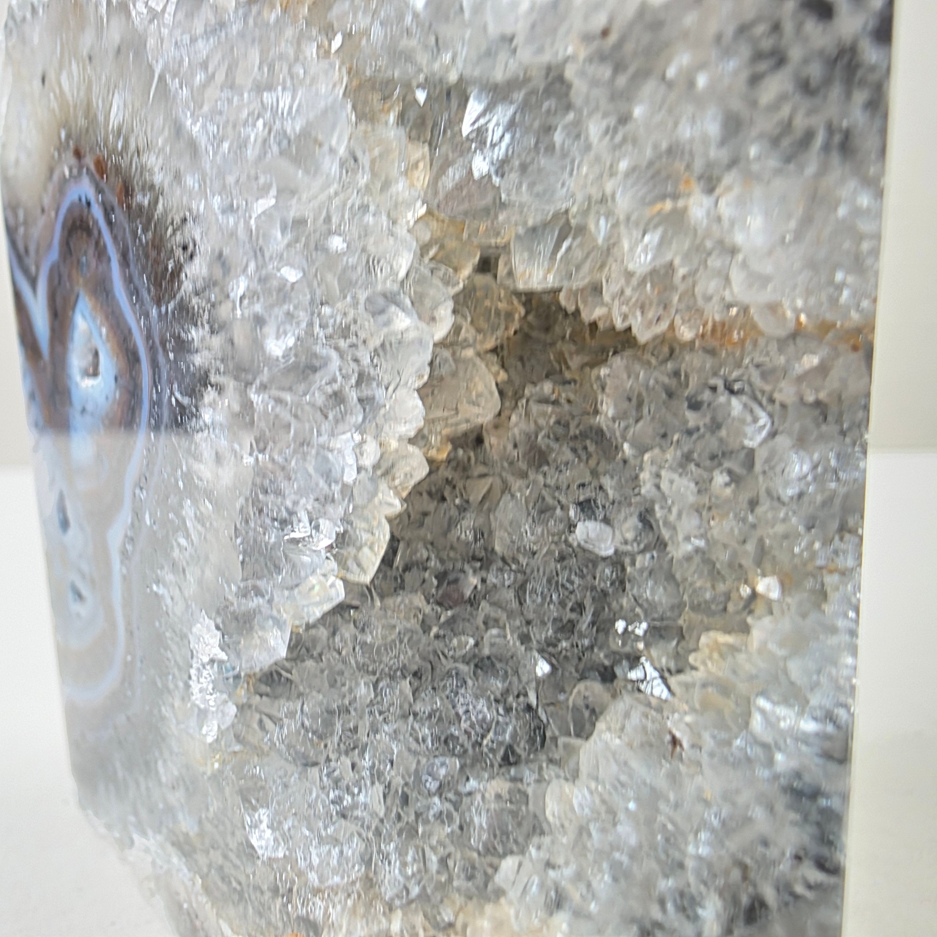 Calcedon blau +/- 0,336 kg 9x5,5x4 cm