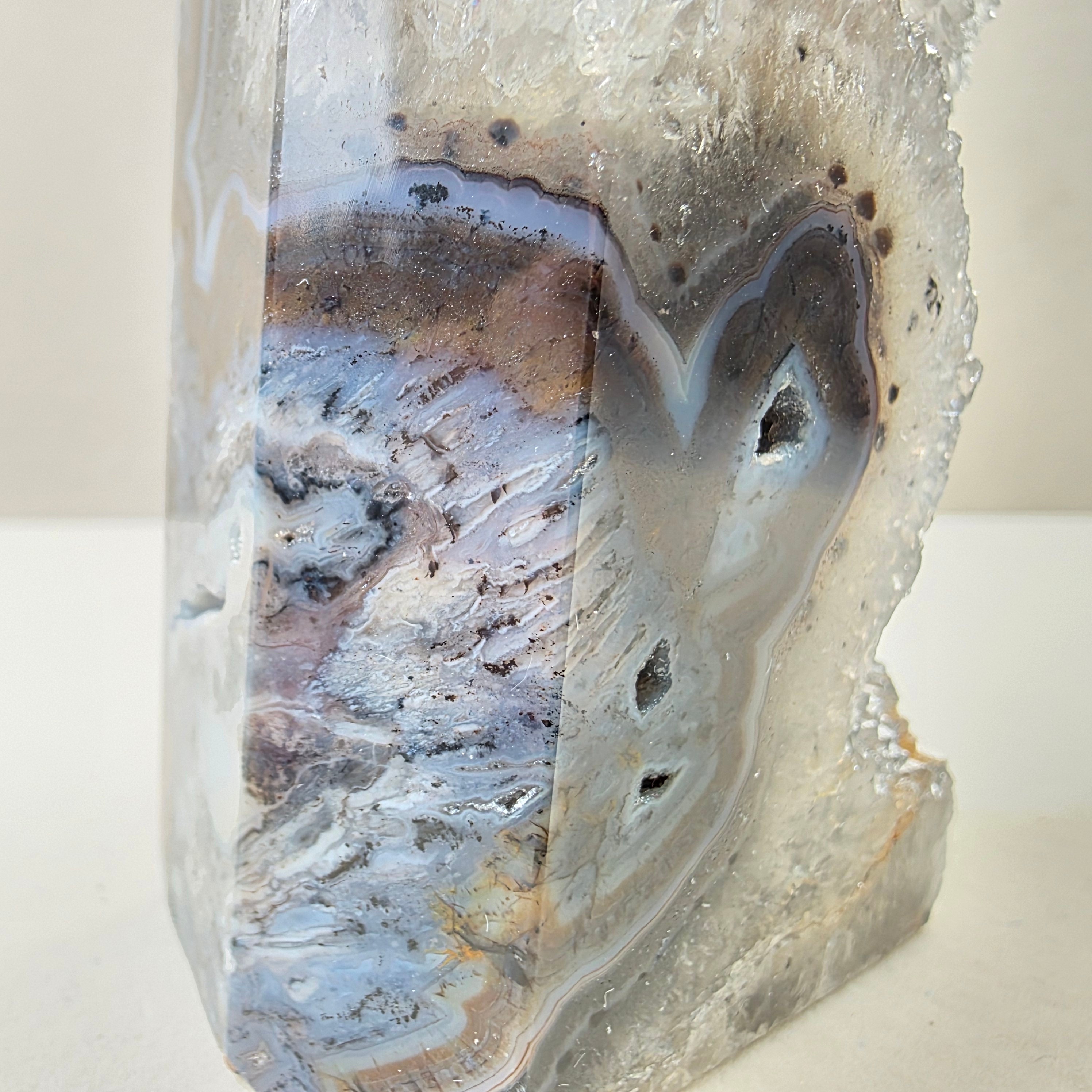 Calcedon blau +/- 0,336 kg 9x5,5x4 cm