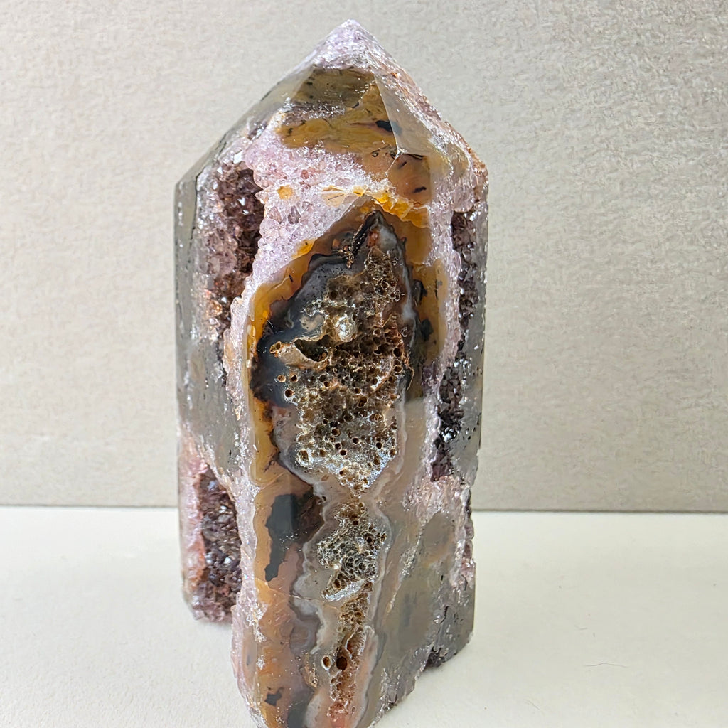 Calcedon schwarz +/- 0,197 kg 8,5x4x4 cm