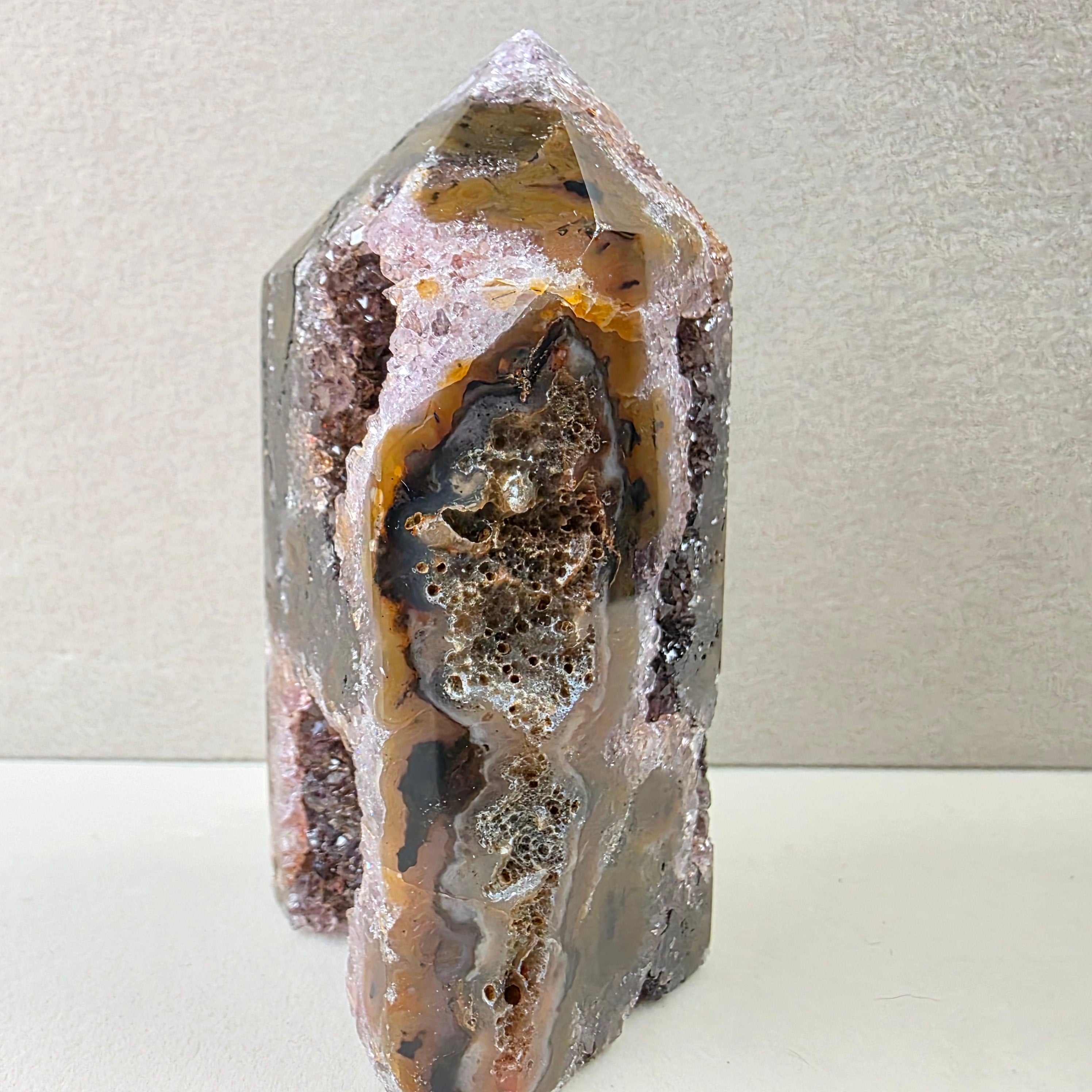 Calcedon schwarz +/- 0,197 kg 8,5x4x4 cm