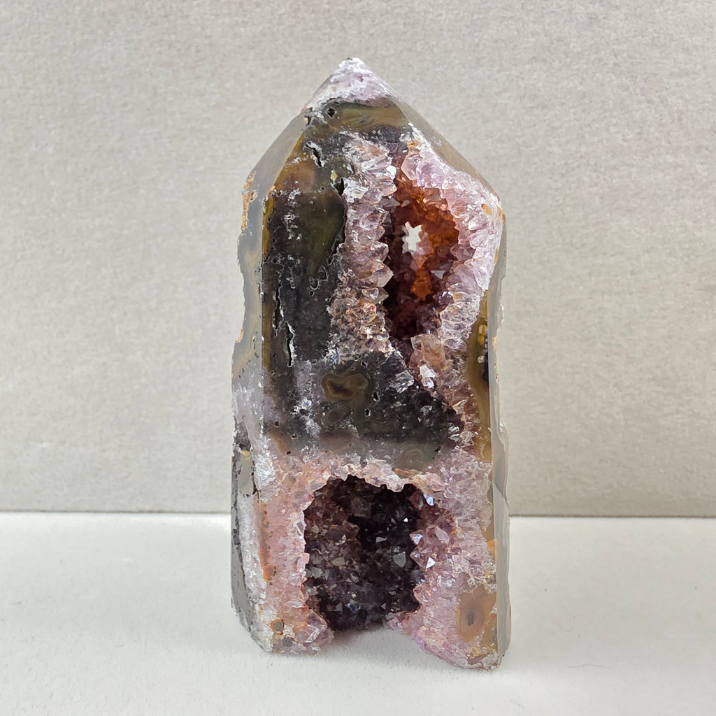Calcedon schwarz +/- 0,197 kg 8,5x4x4 cm