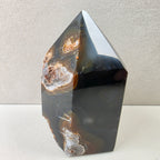 Calcedon schwarz +/- 0,160 kg 7x4,5x3,5 cm