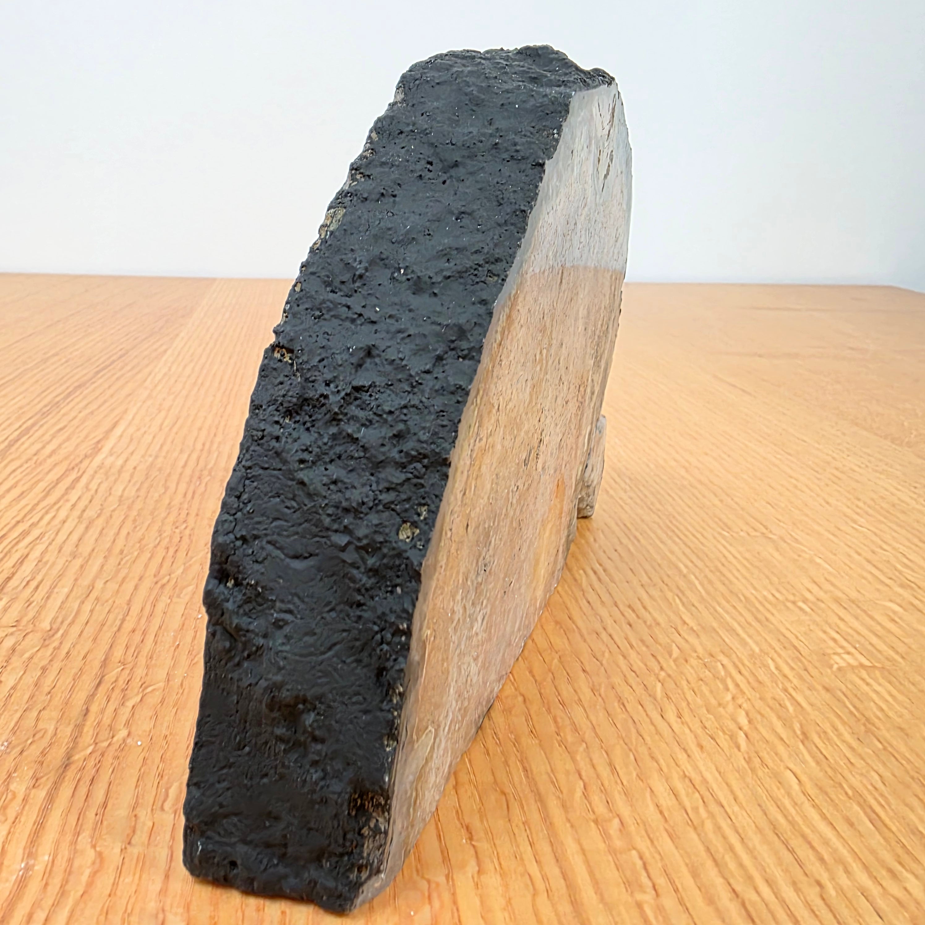 Amethyst rosa +/- 1,82 kg 14x20,5x4 cm