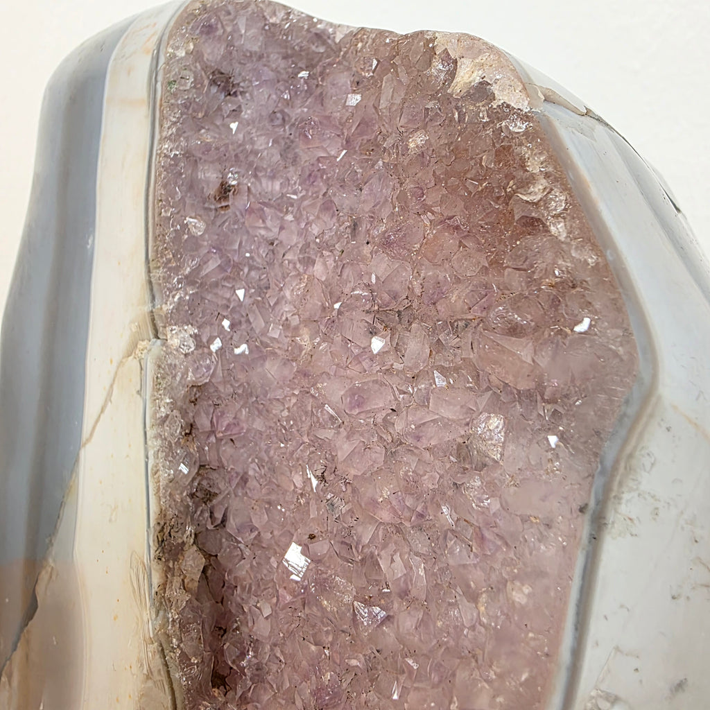 Amethyst auf Chalcedon +/- 3,26 kg 17,5x15x7 cm
