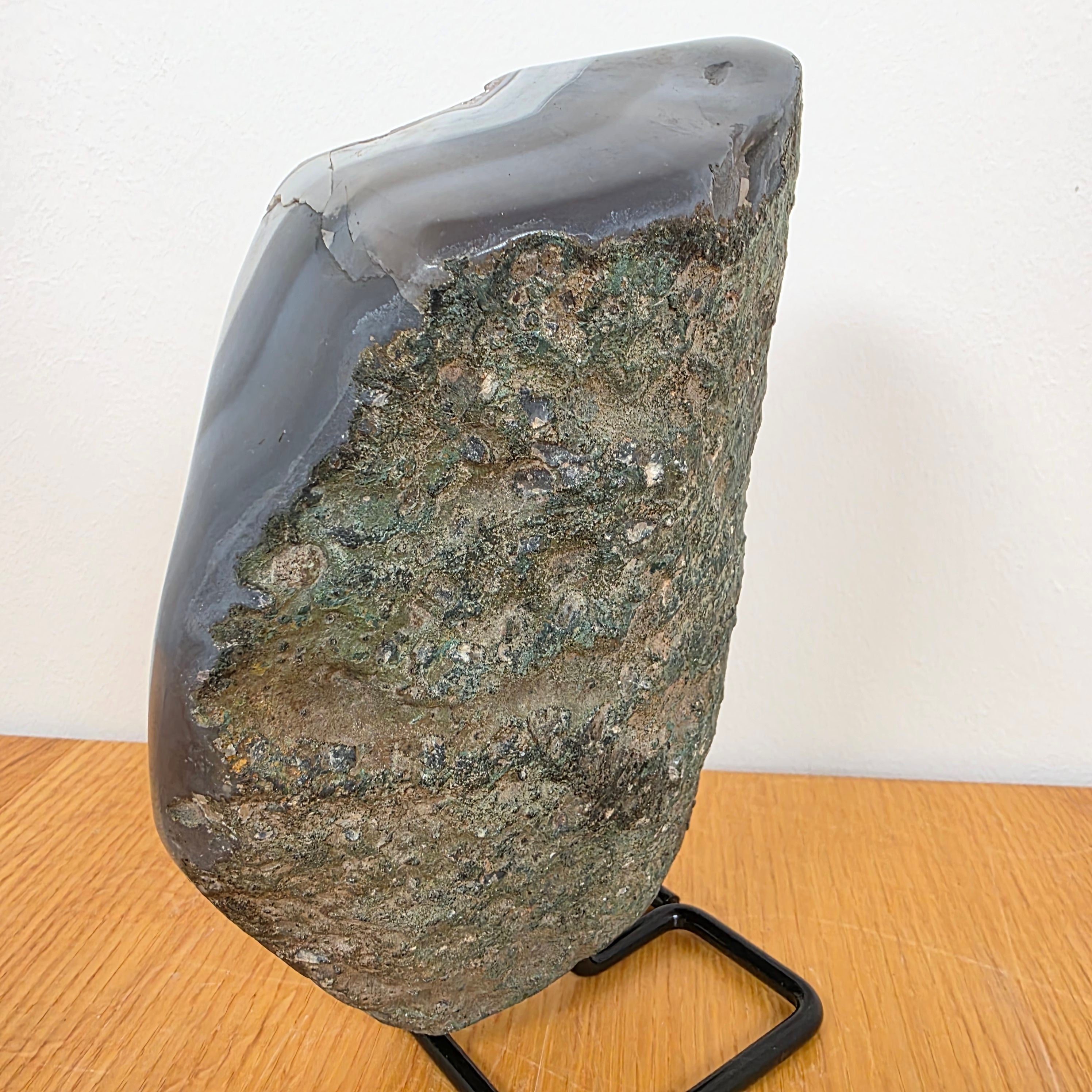 Amethyst auf Chalcedon +/- 3,26 kg 17,5x15x7 cm