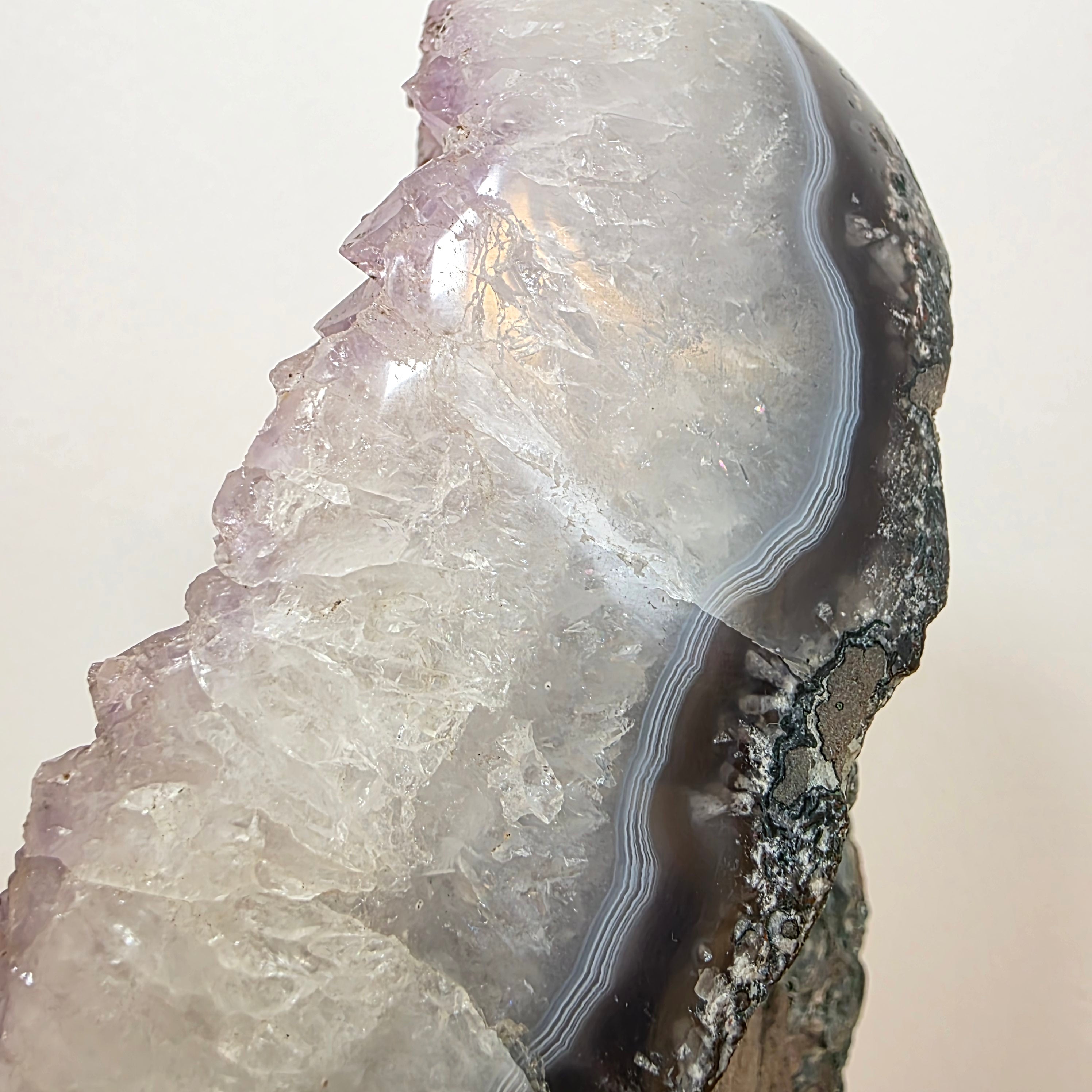 Amethyst +/- 2,51 kg 20x11,5x8 cm