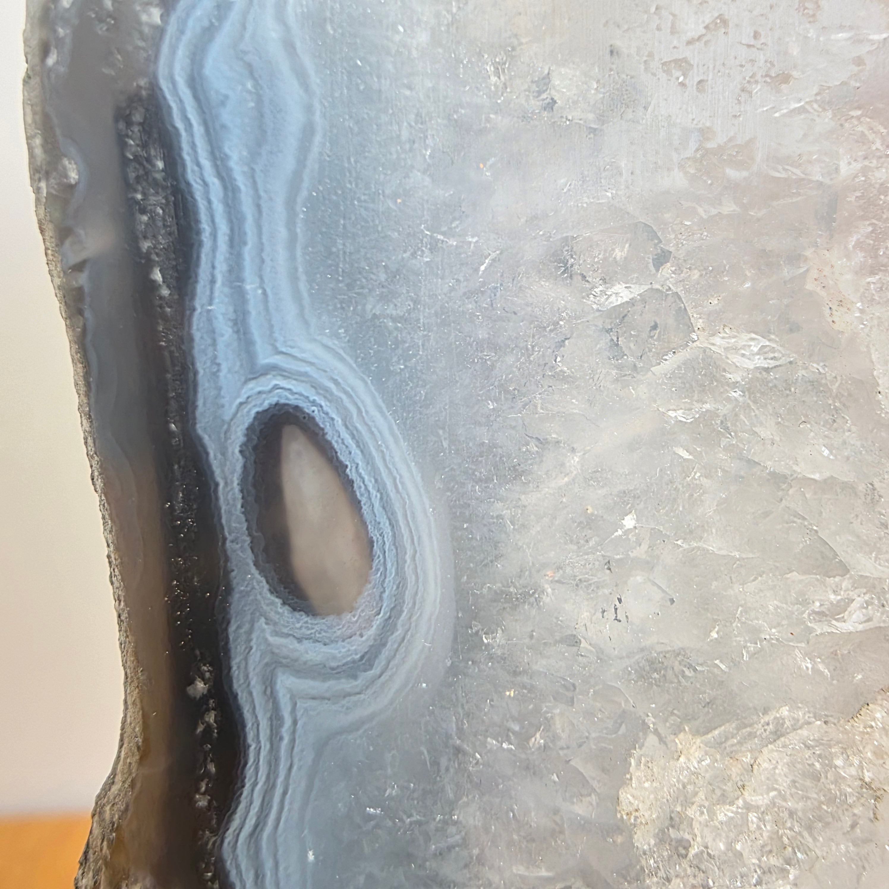 Amethyst +/- 2,51 kg 20x11,5x8 cm
