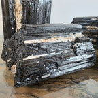Turmalin Schörl +/- 1,32 kg 7x15x9 cm