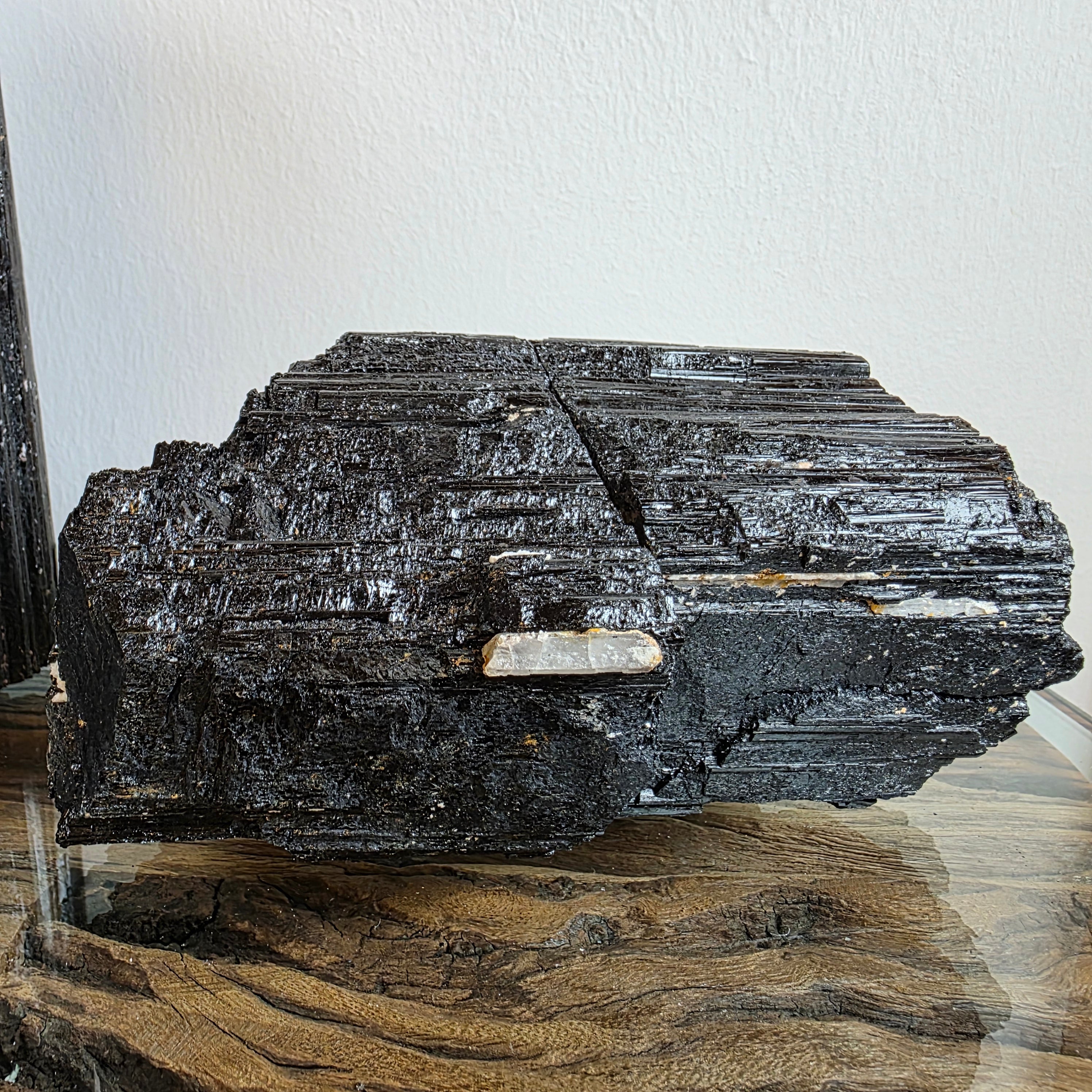 Turmalin Schörl +/- 1,83 kg 8,5x18x8 cm