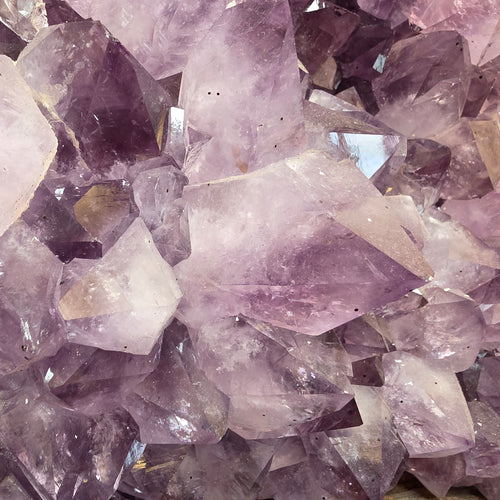 Amethyst +/- 11,87 kg 26x30x15 cm