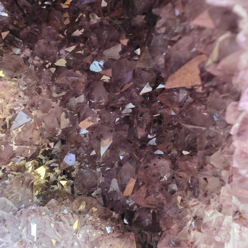Amethyst +/- 42,7 kg 40x48,5x23 cm