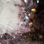 Amethyst +/- 42,7 kg 40x48,5x23 cm