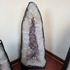 Amethyst +/- 37,7 kg 71x29x16 cm