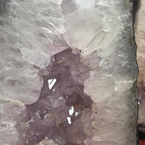 Amethyst +/- 19,25 kg 48,5x27,5x13 cm