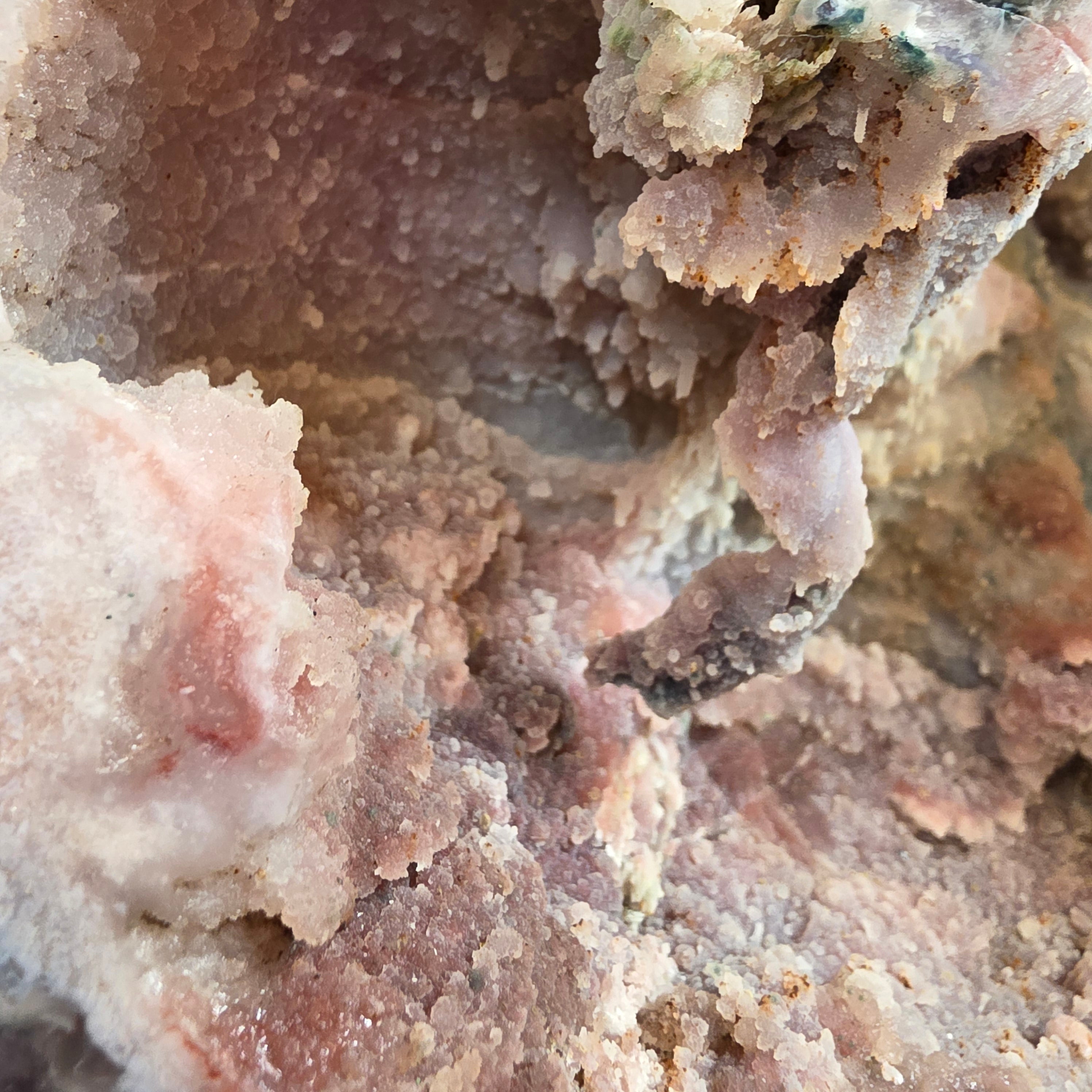 Amethyst rosa +/- 32,3 kg 37x35x16 cm