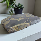 Pyrit im Schiefer 0,291 kg +/- 11x7x1 cm