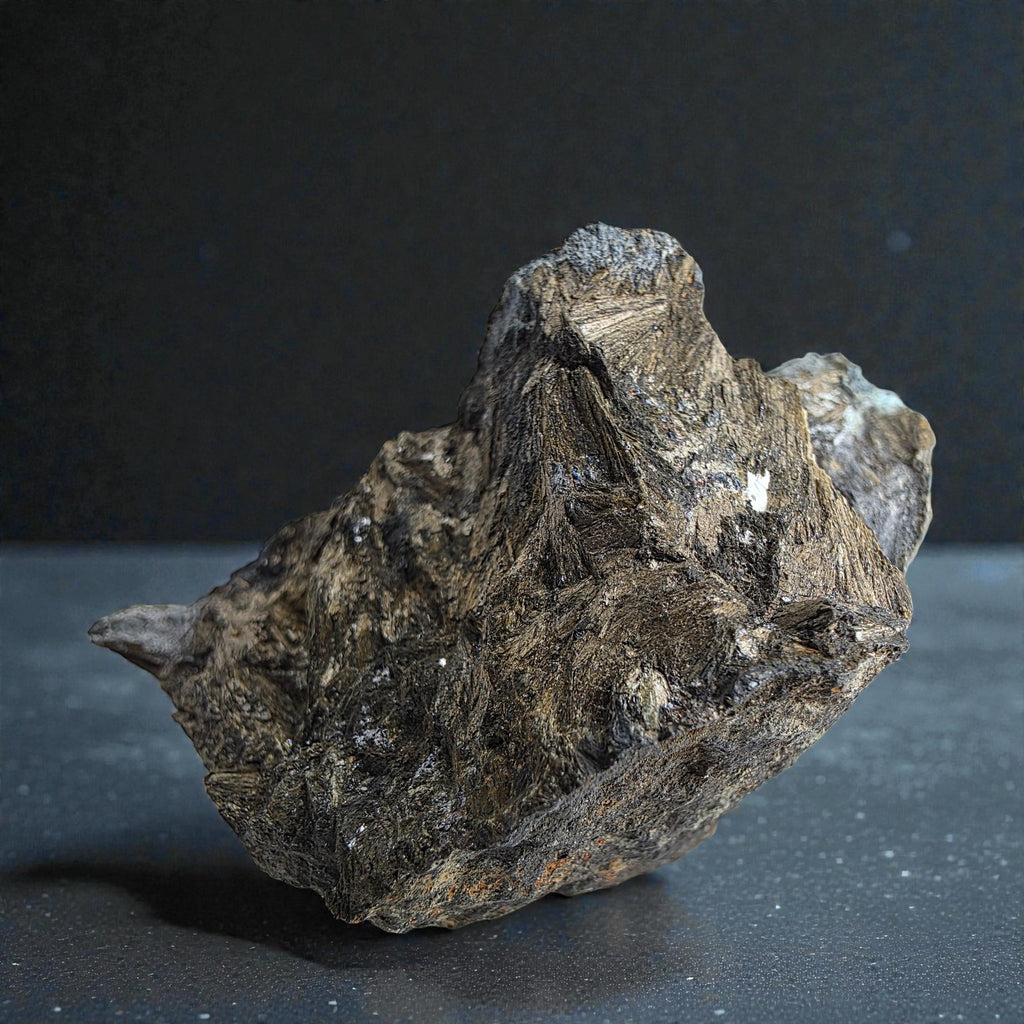 Hedenbergit 0,075 kg +/- 6x4x4 cm