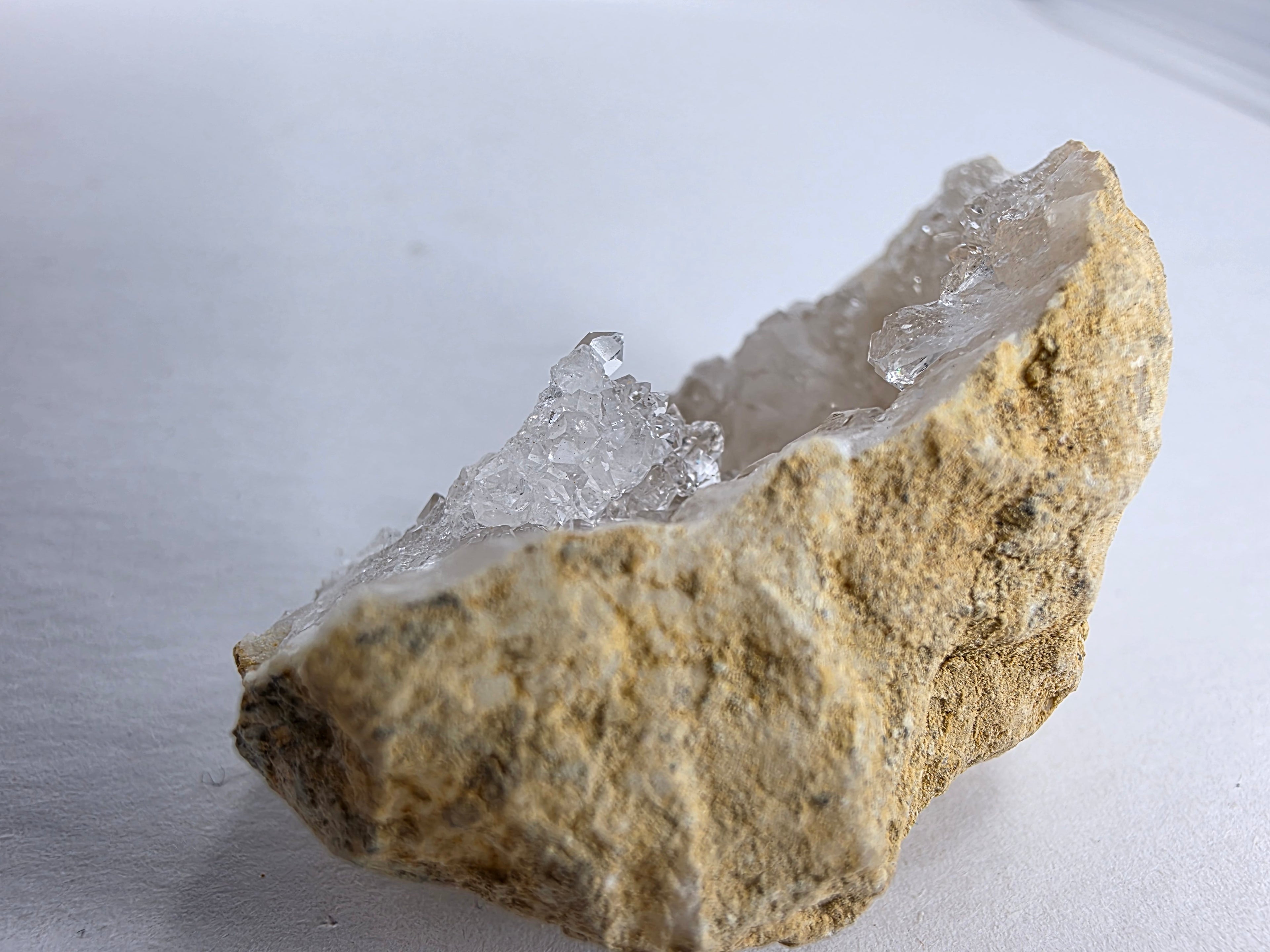 Bergkristall-Druse 0,036 kg +/- 5x3 cm