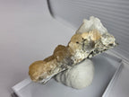 Thomsonit mit Calcit 0,105 kg +/- 7x6x3 cm