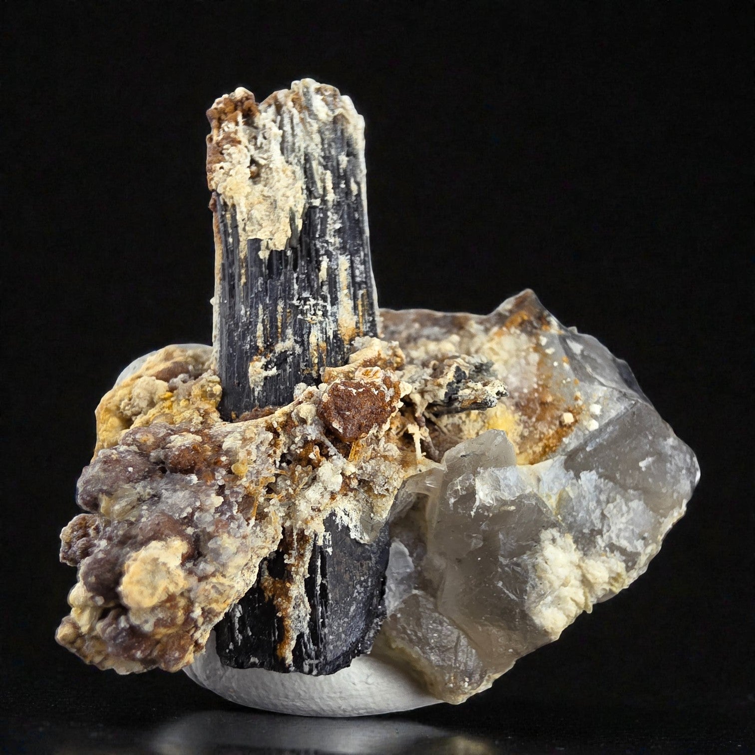 Hyalith mit Turmalin 0,06 kg +/- 5x4x4 cm