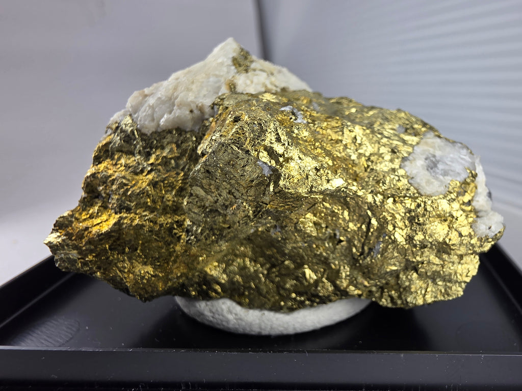 Chalkopyrit mit Ankerit 0,125 kg +/- 6x4x4 cm