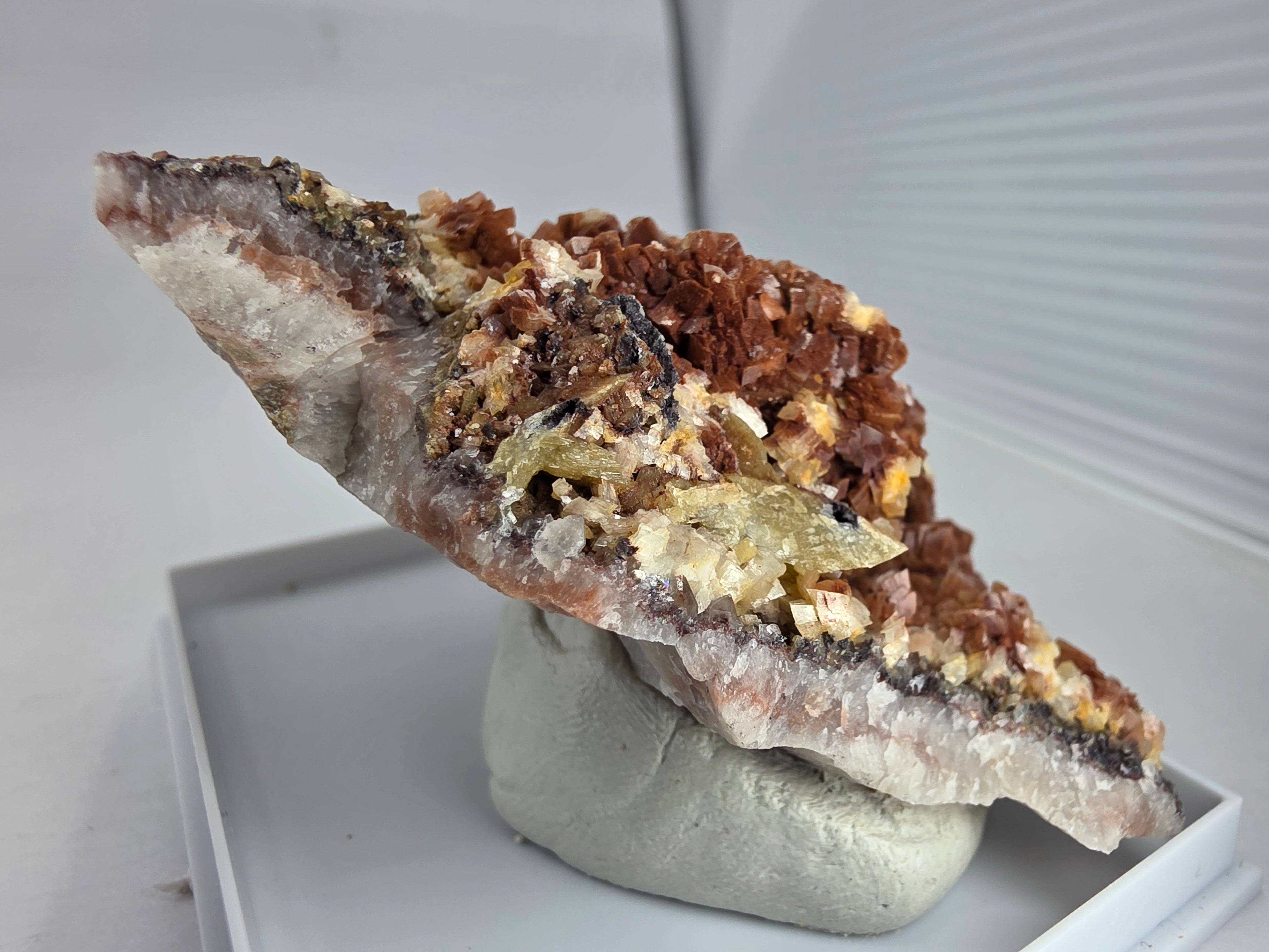 Ankerit mit Siderit und Quarz 0,1 kg +/- 8x4x3 cm