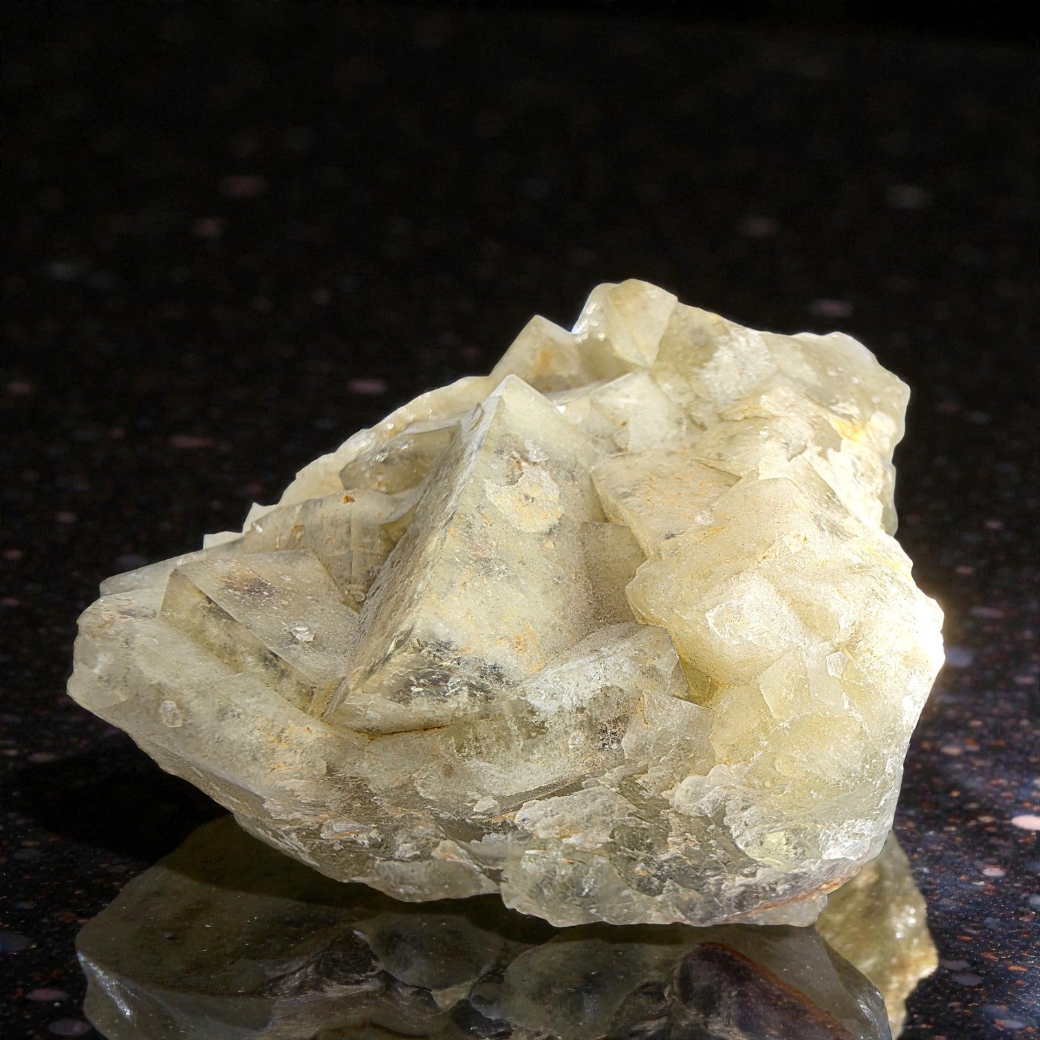 Fluorit 0,364 kg +/- 7x5x5 cm