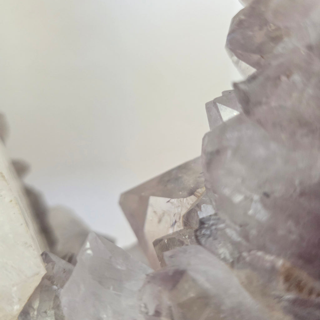 Amethyst +/- 11,15 kg 43,5x30x9 cm
